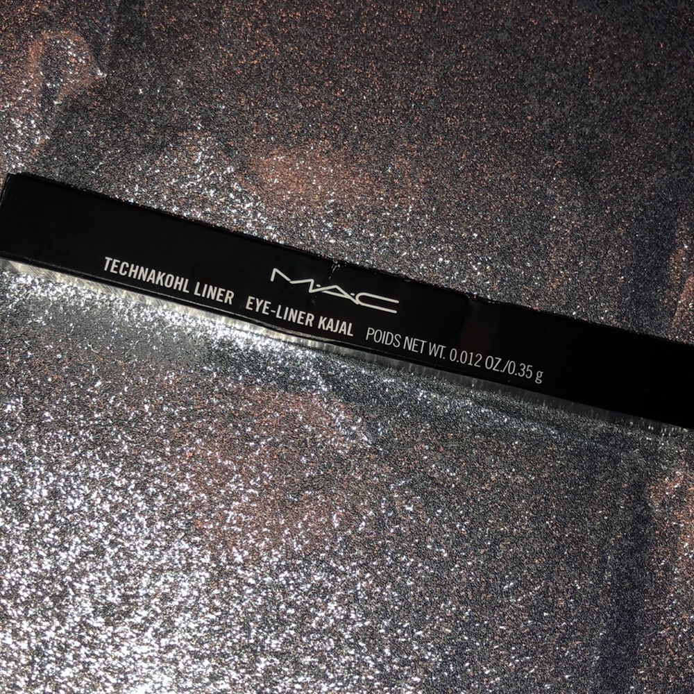 MAC EYE-LINER KAJAL